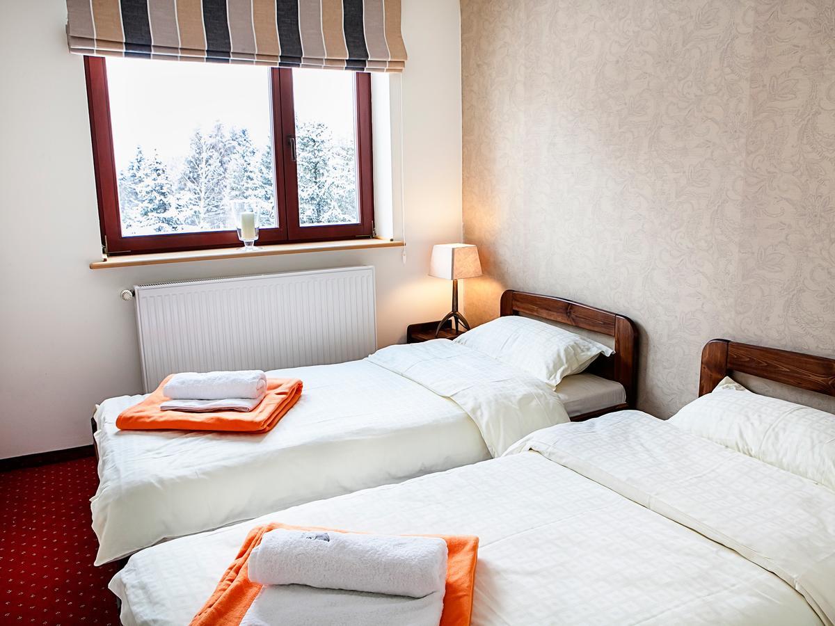 Dworek Szwajcaria Bed & Breakfast Zwardon Bilik gambar